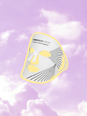 He introducido una famosa máscara LED en mi rutina y estos son los resultados